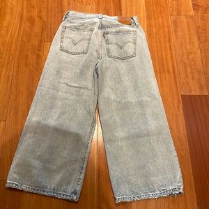 Levi's Cropped Wide Leg Jeans